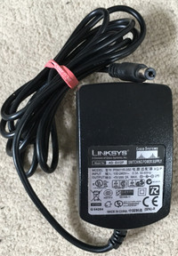 Linksys AD 5V/2F Round Charger - 5V DC 2A 10W