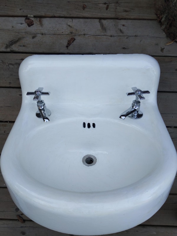 Antique 1910s1920s white cast iron wall mount bathroom sink Plumbing