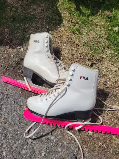 Fila Figure Skates size 5 women's, View more