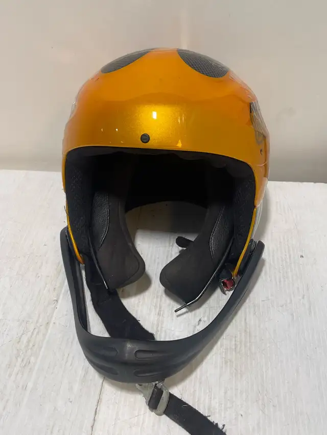 Rossignol Ski Helmet in Ski in City of Montréal - Image 4