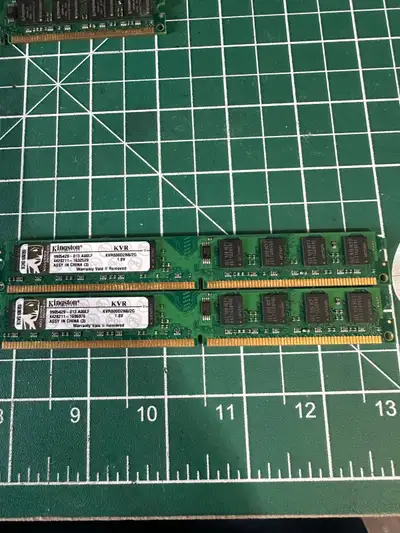 Kingston KVR800D2N6/2G 2GB PC2-6400U DDR2 800 CL6 Low Profile , View more