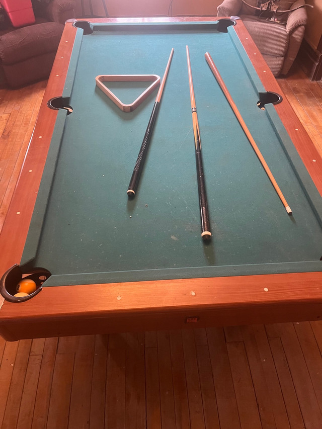 Pool table  in Other in Owen Sound