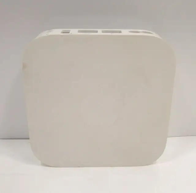 Apple Airport Express A1392 2nd Generation 802.11n WiFi Base Sta in Networking in Ottawa - Image 5
