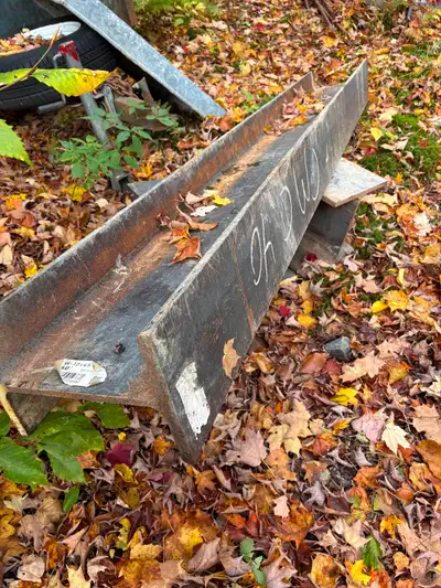 Beam d’acier, poutre en fer, longueur de 98 pouces H Beam 98. Pouces De long 12 pouces de haut extér...