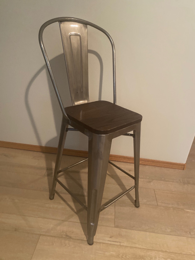 4 Metal/Wood Counter Height Chairs in Chairs & Recliners in Medicine Hat
