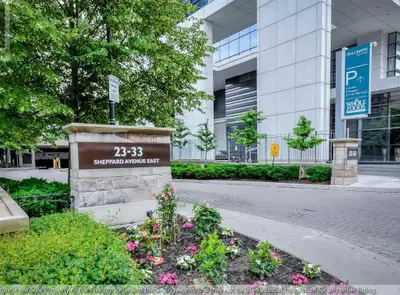Available Nov 1 Minimum 3 months lease. Ideal for students or young professionals. Amazing Location...