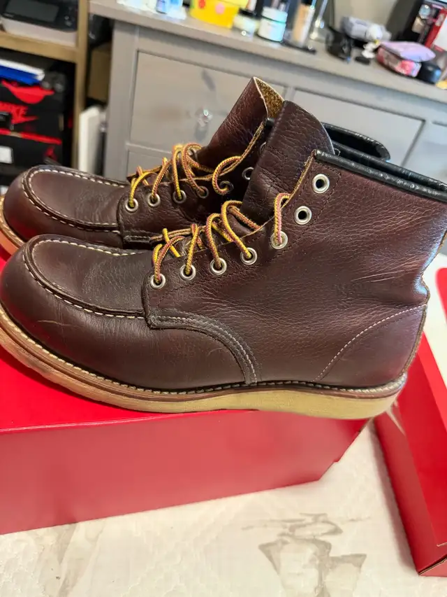 Red Wing Classic Moc 6-Inch Boots in Men's Shoes in City of Toronto - Image 5