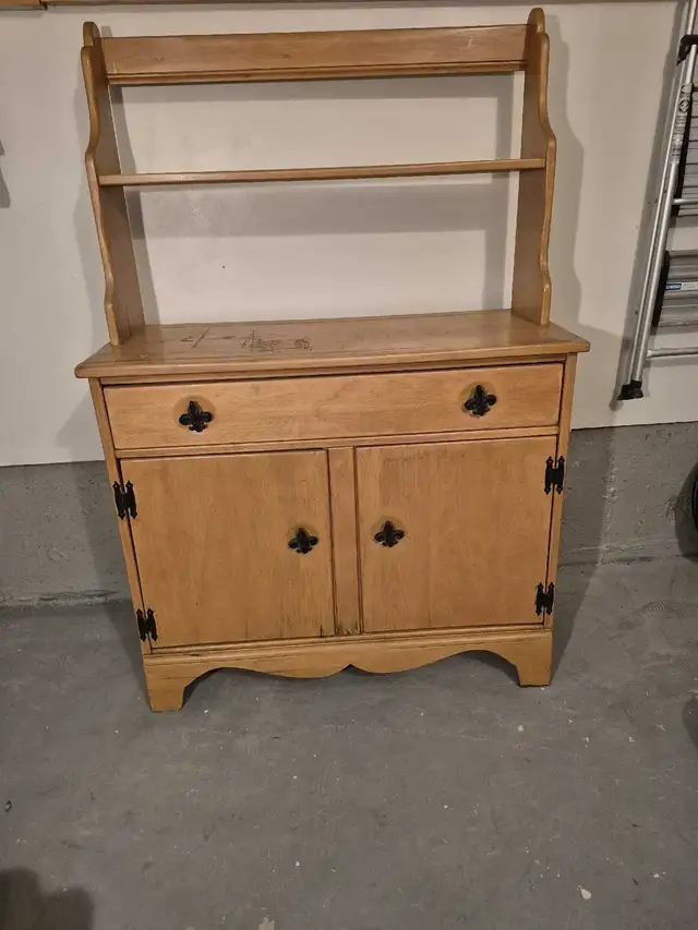 Wooden cabnet in Hutches & Display Cabinets in City of Toronto - Image 6