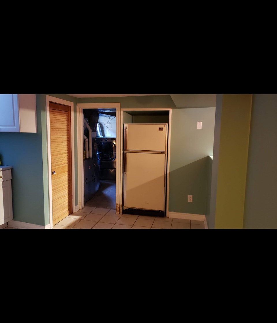 BASEMENT FOR RENT// SCARBOROUGH. Available Nov 1st 2026 5