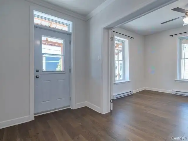 Beautiful Fully Renovated 4.5-Bedroom Apartment