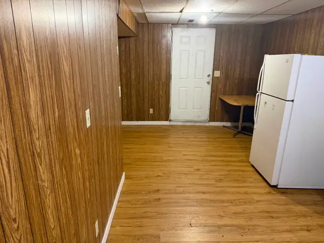 1 bedroom + Den basement in the NE in Long Term Rentals in Calgary - Image 3