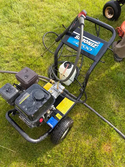 SIMONIZ 2700 Extreme Presure Washer New Pump New Carb No Issues, View more