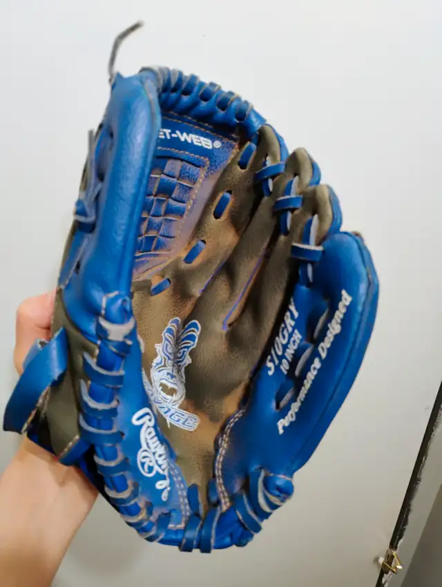Rawlings 10" kids ball glove63235120864513122