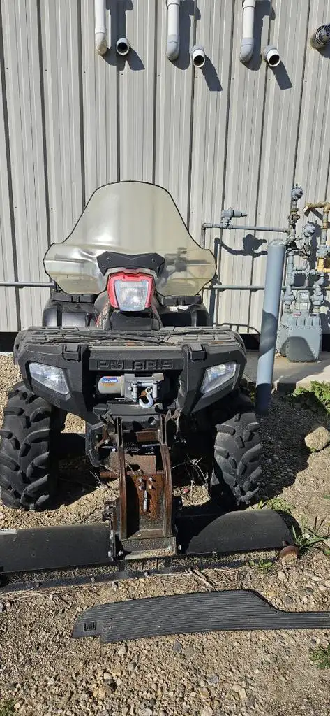 2005 Polaris Sportsmen 700 in ATVs in Regina - Image 4