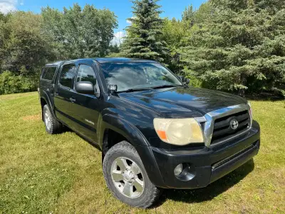 Well maintained and cared for. Wasn’t planning on selling, but a new truck fell in my lap. These uni...