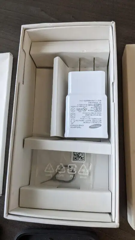 Samsung Galaxy S6 in Cell Phone in Cell Phones in Mississauga / Peel Region - Image 9