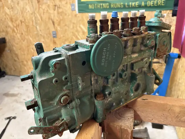 Bosch P pump for Volvo penta engine TAMD-71 in Powerboats & Motorboats in St. John's - Image 3