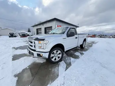 * 2017 FORD F-150 XLT 4X4 * RARE FIND!! * REGULAR CAB * 8 FOOT BOX * TOWING PACKAGE * RUNNING BOARDS...