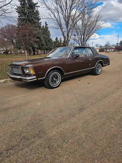 This one hurts but it's time to let go. 1979 Monte Carlo with original 35000kms. Super clean, all or...
