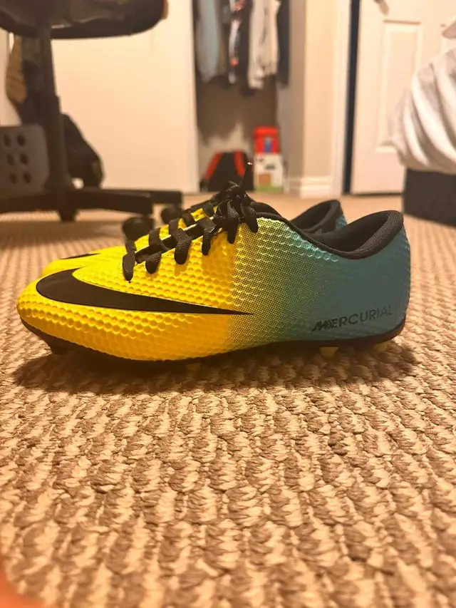 Nike Mercurial Cleats Men in Men's Shoes in Ottawa - Image 6