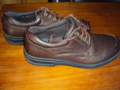 Souliers Nunn Bush pour hommes, View more