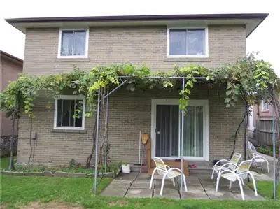 Rooms available for rent (ground floor). 2 bedrooms, 1 bathroom. House is located in Scarborough, On...