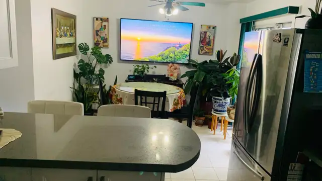 ROOM FOR RENT($875) available now SCARBOROUGH