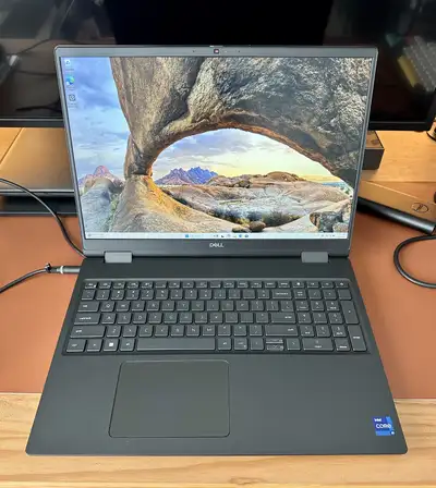 Dell Precision 7680 Workstation, View more