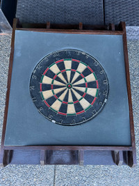 Dart board (wooden mounted) 