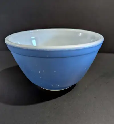 Vtg PYREX Round Primary Mixing Bowl #401  Blue 1.5 Pint , View more