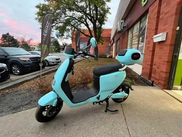 EMMO ADO Blue | Stylish Moped E-Bike | $450 OFF | Up to 100km in eBike in Mississauga / Peel Region - Image 4