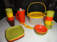 Vaisselle TUPPERWARE TOYS  VINTAGE 1980