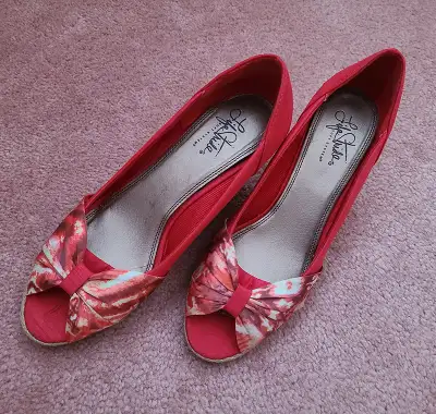 Woman's Red Shoes. Size 8. Good condition, View more