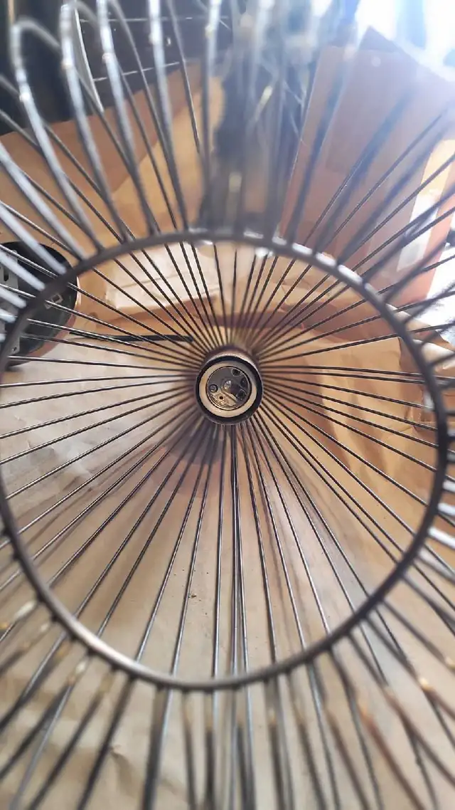 Wire Pendant Light in Indoor Lighting & Fans in Mississauga / Peel Region - Image 6