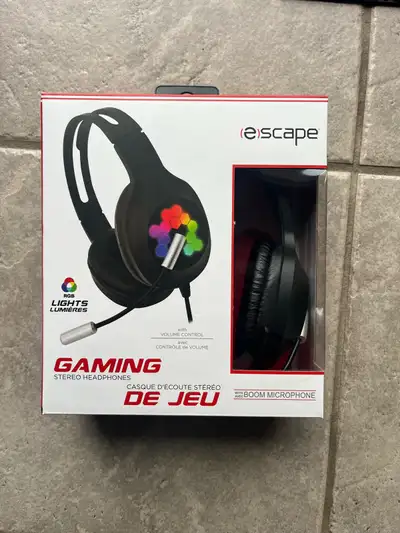 Get ready to level up your gaming experience with these brand new Escape gaming stereo headphones, c...