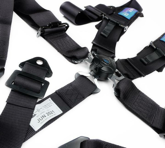 BRAND NEW - NRG INNOVATIONS 5 PT ADJ SFI RACING HARNESSES in Other Parts & Accessories in Oakville / Halton Region - Image 2