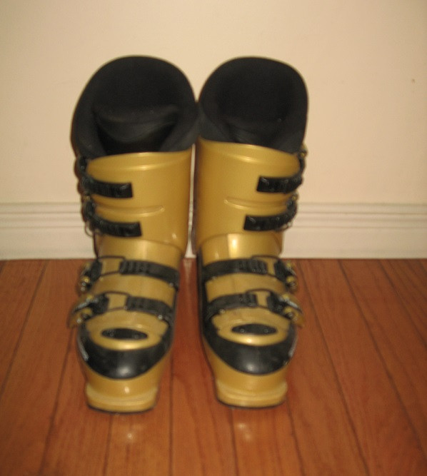 Mondo 23.5 ( US size 5) Rossignol Comp Downhill Ski Boots in Ski in City of Toronto - Image 4