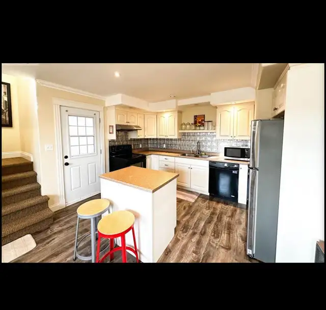 Downtown town house for rent in Long Term Rentals in Charlottetown - Image 3