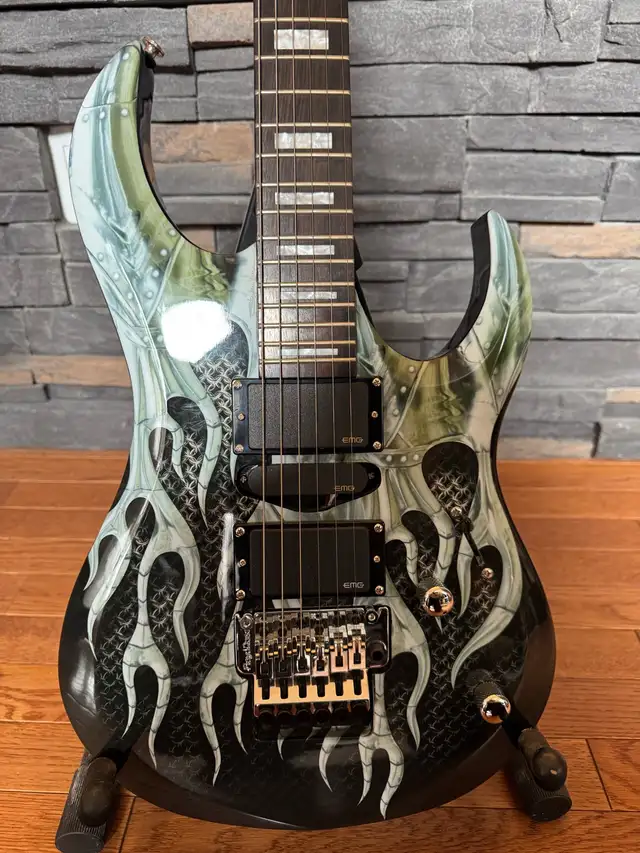 Dean MAB1 guitar in Guitars in Edmonton - Image 4