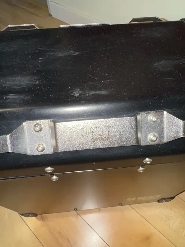 Unit Garage Aluminium Paniers in Motorcycle Parts & Accessories in Edmonton - Image 7