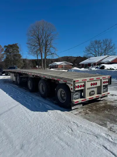 Mac 4 axle spif with two tarp boxes and crosser box In excellent condition
