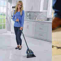 Vabroom.. IT'S A broom and vacuum in one.. It's neat 