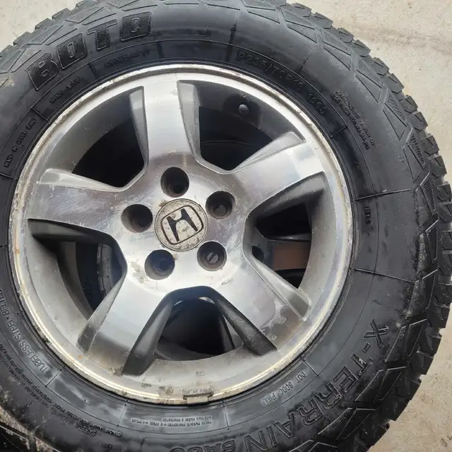 Honda  Tires 235 70 R16 in Tires & Rims in Oakville / Halton Region - Image 4