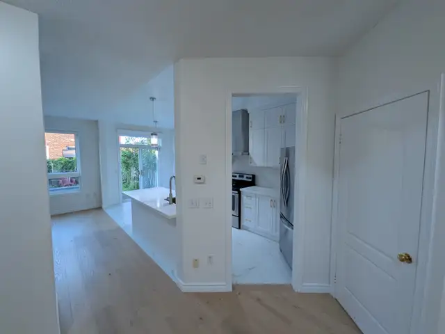 Beautifully Renovated Home for Rent in Churchill Meadows in Long Term Rentals in Mississauga / Peel Region - Image 5