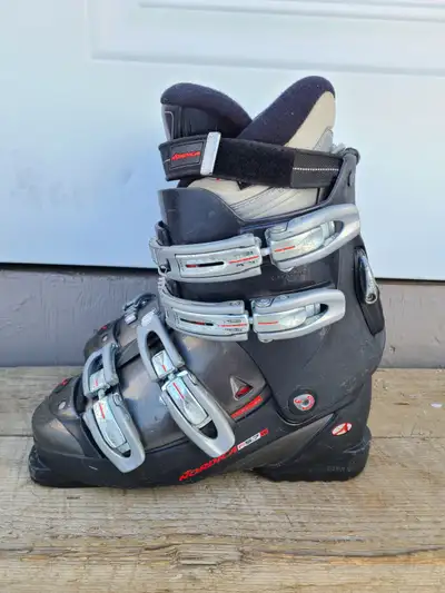 Nordica Ski boots 25.5/ US 7 for kids US 8 for women, View more