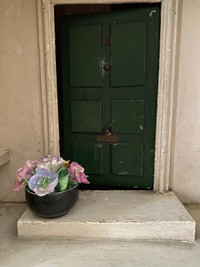 Vtg dollhouse coalport floral basket England