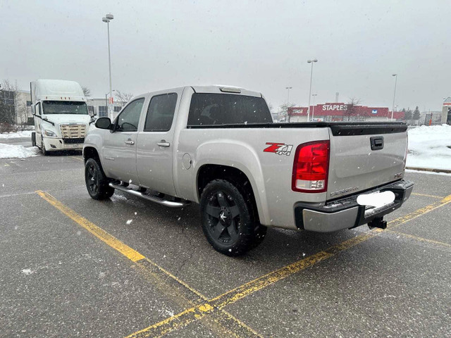 FOR SALE 2008 GMC SIERRA 1500 SLT CREW CAB 4WD in Cars & Trucks in City of Toronto - Image 3