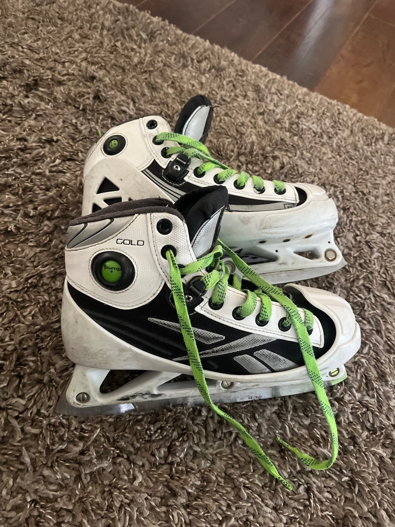 Reebok Goalie Skates Size 4.5 | Hockey | Edmonton | Kijiji
