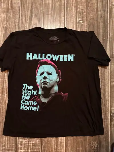 Men’s Large  Halloween Shirt , View more