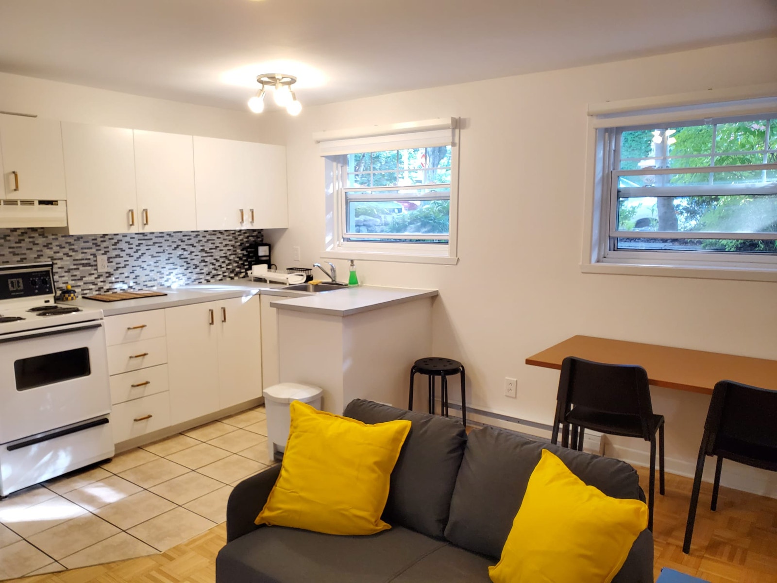 Appartement 2 1/2 à louer (quartier St-Sacrement) — photo 1